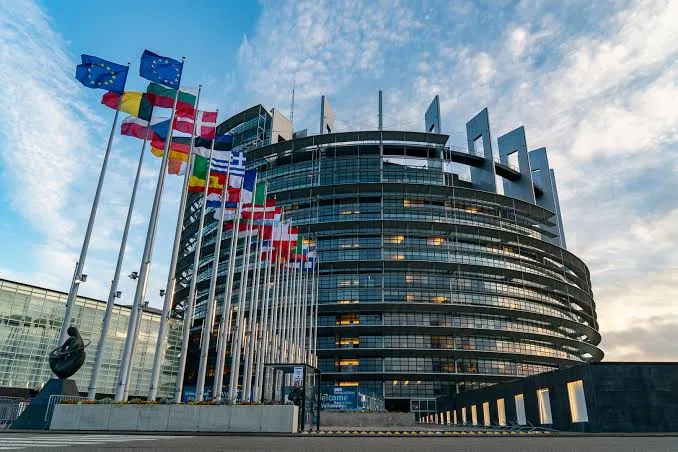 Lo scudo comune europeo contro gli attacchi informatici esteri